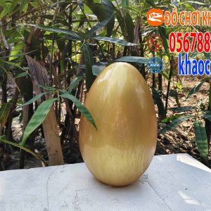 Trứng khủng long khổng lồ