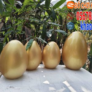 Trứng khủng long khổng lồ